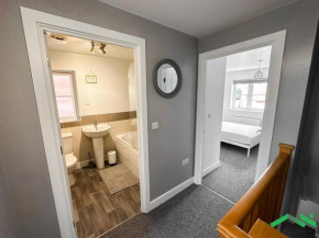 Stylish 2bed - Contractors Welcome - Free Parking